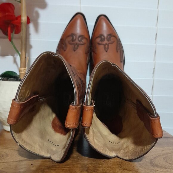 SOLD🔶️🔶️🔶️🔶🔶women's brown leather cowboy boots Frye brand pull on style 8B - Picture 9 of 12